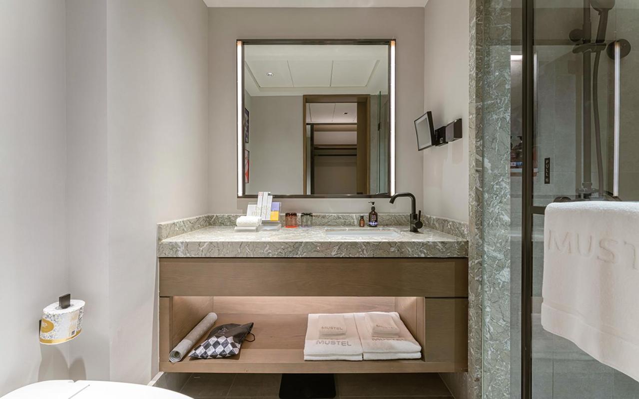 The Mustel Hotel Chongqing Hongyadong Esterno foto